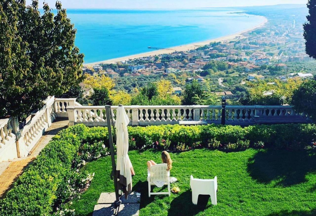 Secret Garden - Suites & Apartments Vasto Exterior photo