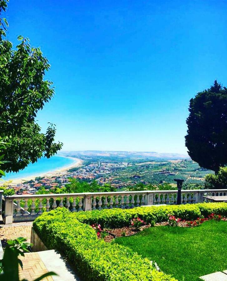 Secret Garden - Suites & Apartments Vasto Exterior photo